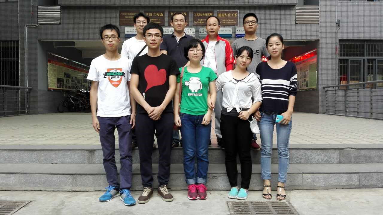 恒和公司团队与我院卓越班合作师生合影